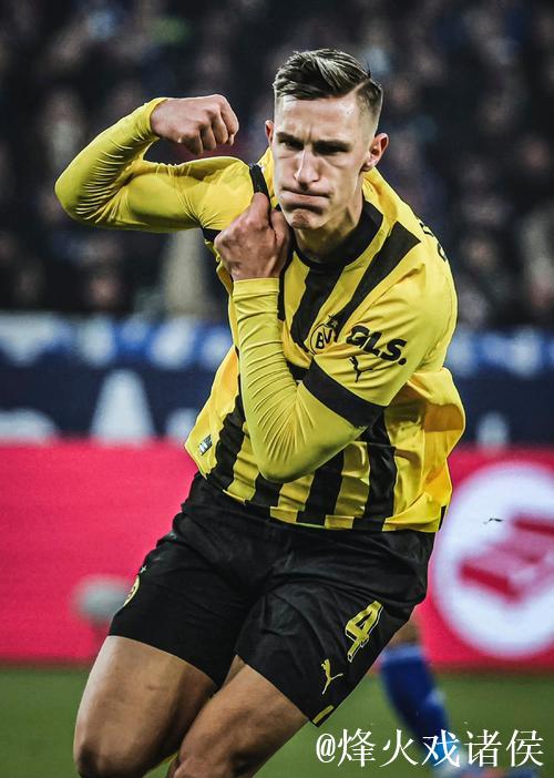 多特更衣室爆发激烈争论,吉拉西不满施洛特贝克公开的批评 多特更衣室爆发激烈争论,吉拉西不满施洛特贝克公开的批评